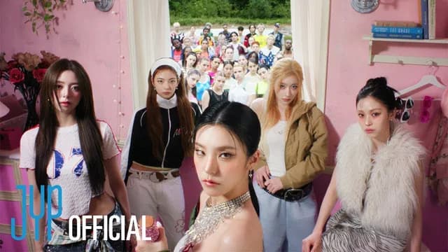 Gold (english Translation) Lyrics by Itzy